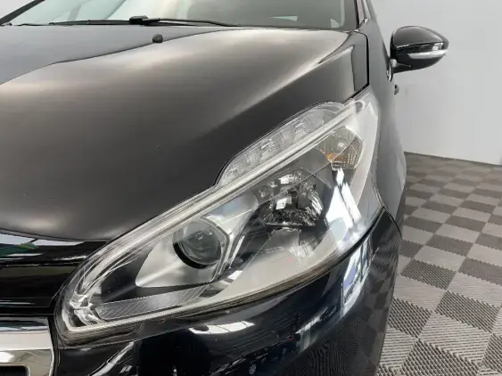 PEUGEOT 208 - voiture d'occasion - Photo 22