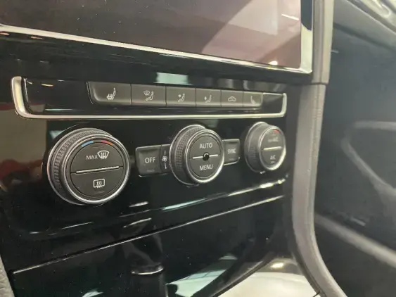 VOLKSWAGEN GOLF VII - voiture d'occasion - Photo 17