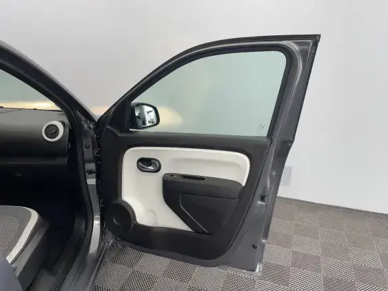 RENAULT TWINGO III - voiture d'occasion - Photo 20