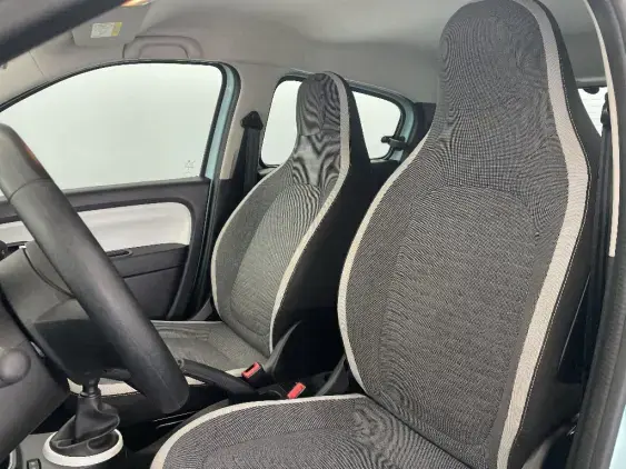 RENAULT TWINGO III - voiture d'occasion - Photo 18