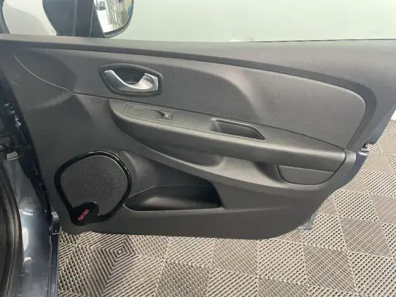 RENAULT CLIO IV - voiture d'occasion - Photo 20