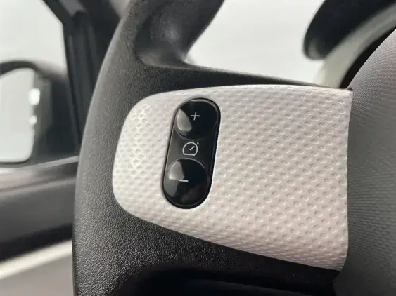 RENAULT TWINGO III - voiture d'occasion - Photo 17