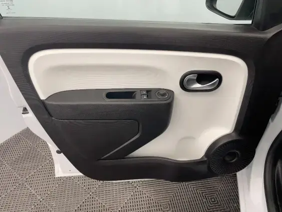 RENAULT TWINGO III - voiture d'occasion - Photo 19