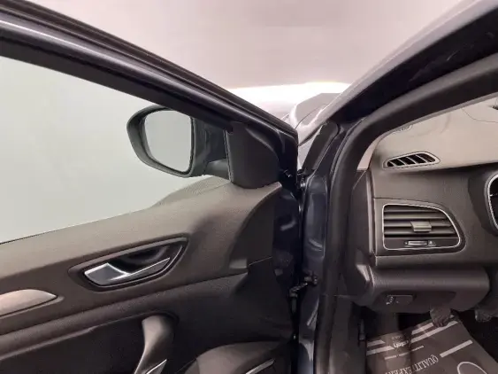 RENAULT MEGANE IV - voiture d'occasion - Photo 18