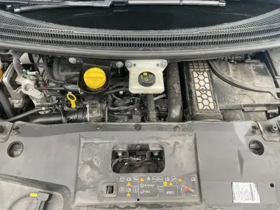RENAULT SCENIC IV - voiture d'occasion - Photo 21