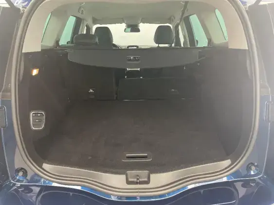 RENAULT SCENIC IV - voiture d'occasion - Photo 16