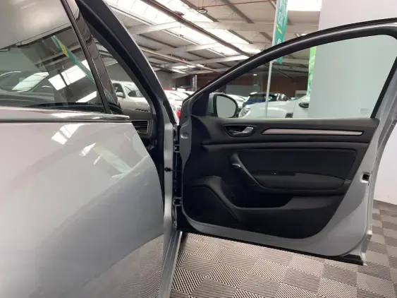 RENAULT MEGANE ESTATE IV - voiture d'occasion - Photo 20