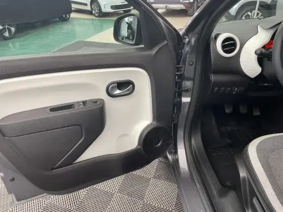RENAULT TWINGO III - voiture d'occasion - Photo 18