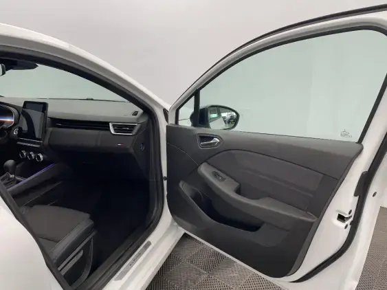 RENAULT CLIO V - voiture d'occasion - Photo 20
