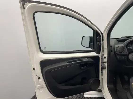 PEUGEOT BIPPER - voiture d'occasion - Photo 17