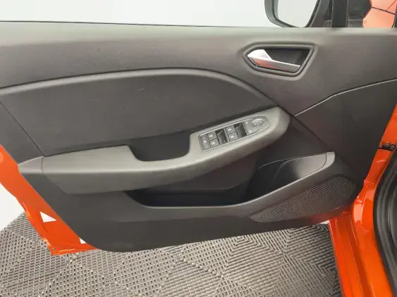 RENAULT CLIO V - voiture d'occasion - Photo 19