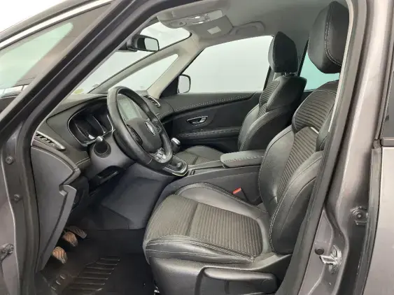 RENAULT SCENIC IV - voiture d'occasion - Photo 17