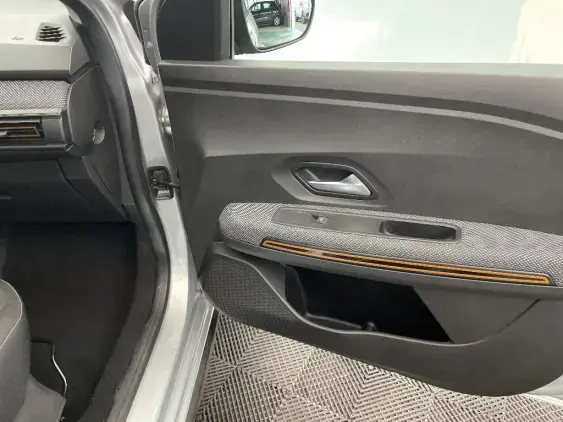 DACIA SANDERO III - voiture d'occasion - Photo 20