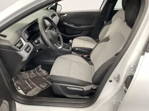 RENAULT CLIO V - voiture d'occasion - Photo 18