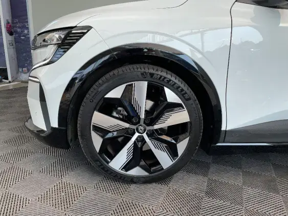 RENAULT MEGANE V - voiture d'occasion - Photo 23