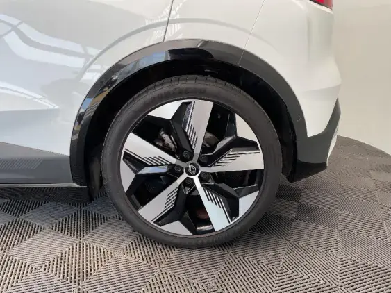 RENAULT MEGANE V - voiture d'occasion - Photo 24