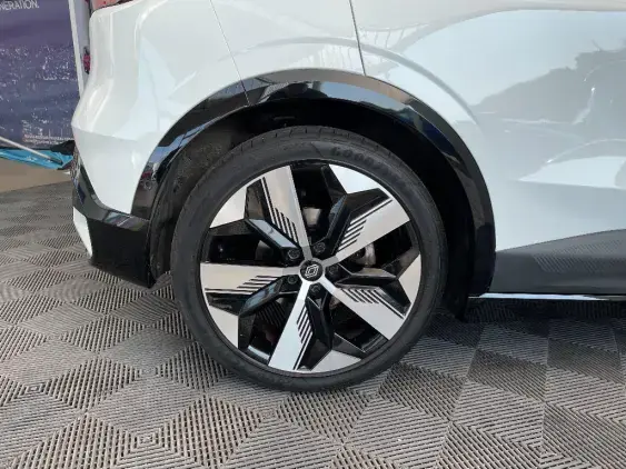 RENAULT MEGANE V - voiture d'occasion - Photo 25