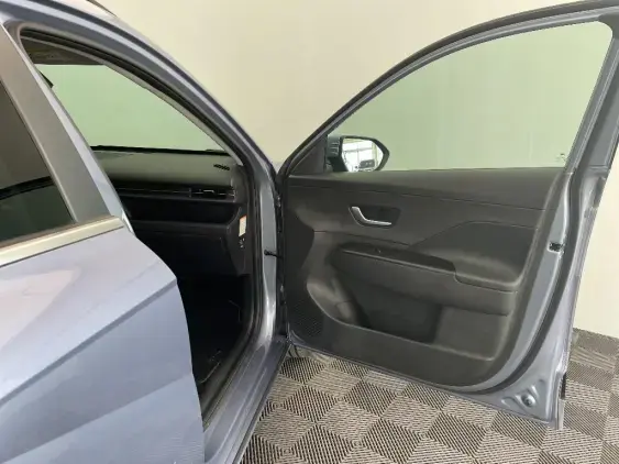 HYUNDAI KONA ELECTRIQUE - voiture d'occasion - Photo 20