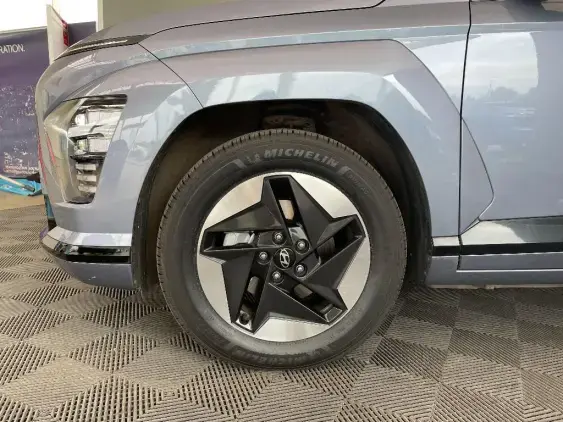 HYUNDAI KONA ELECTRIQUE - voiture d'occasion - Photo 23