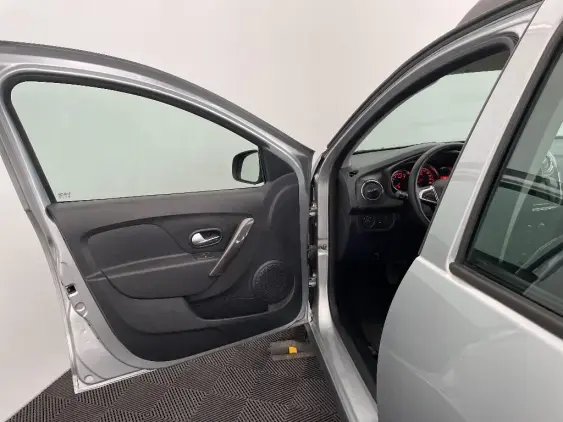 DACIA SANDERO II - voiture d'occasion - Photo 19