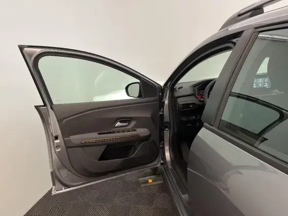 DACIA SANDERO III - voiture d'occasion - Photo 19