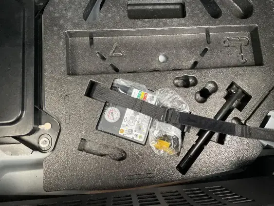 RENAULT CLIO V - voiture d'occasion - Photo 17