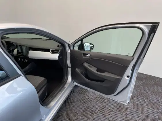 RENAULT CLIO V - voiture d'occasion - Photo 20