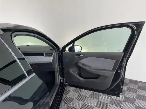 RENAULT CLIO V - voiture d'occasion - Photo 20