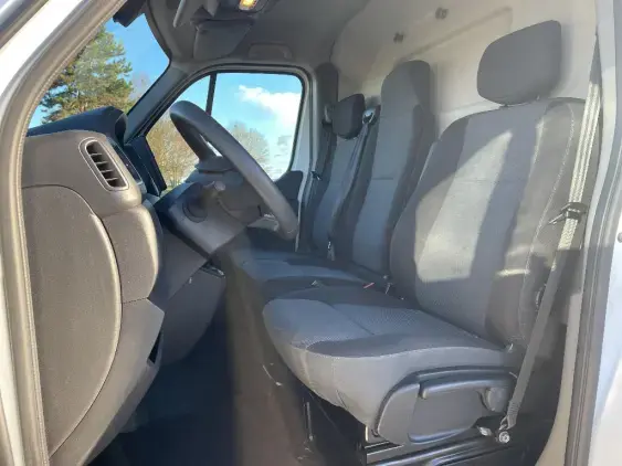 RENAULT MASTER FG III - voiture d'occasion - Photo 17