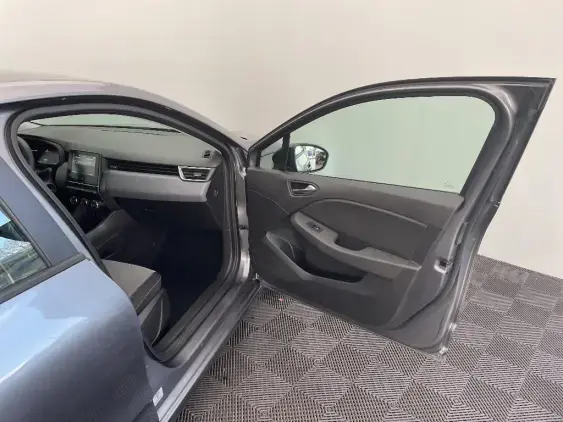 RENAULT CLIO V - voiture d'occasion - Photo 20