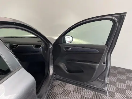 RENAULT ARKANA - voiture d'occasion - Photo 20