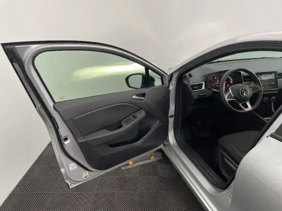 RENAULT CLIO V - voiture d'occasion - Photo 18