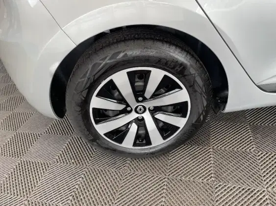 RENAULT CLIO V - voiture d'occasion - Photo 24