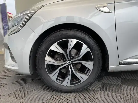 RENAULT CLIO V - voiture d'occasion - Photo 22