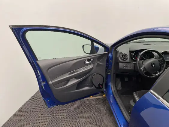 RENAULT CLIO IV - voiture d'occasion - Photo 19