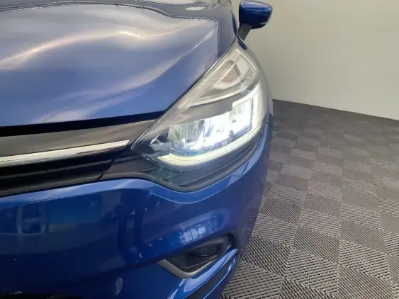 RENAULT CLIO IV - voiture d'occasion - Photo 22