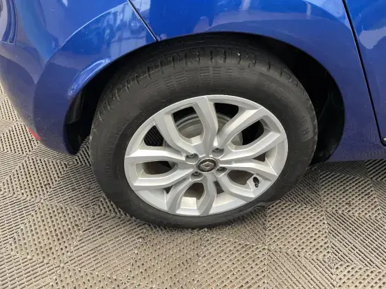 RENAULT CLIO IV - voiture d'occasion - Photo 25