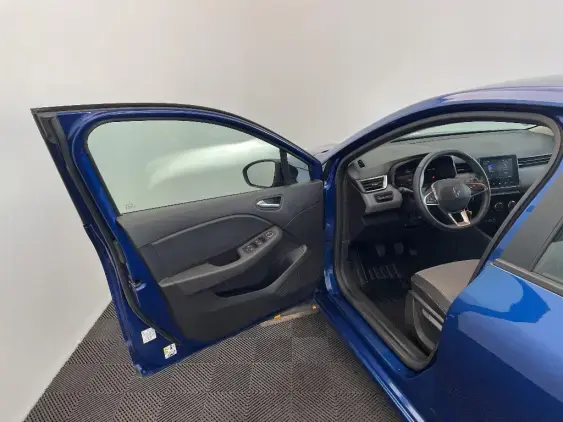 RENAULT CLIO V - voiture d'occasion - Photo 19