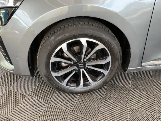 RENAULT CLIO V - voiture d'occasion - Photo 23