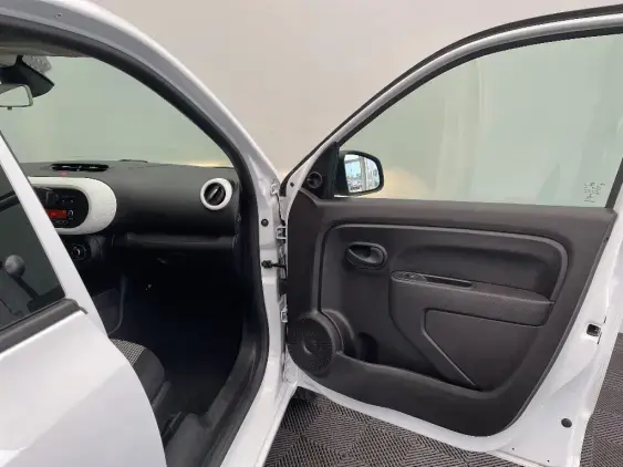 RENAULT TWINGO ELECTRIQUE III - voiture d'occasion - Photo 17