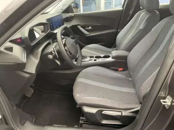 PEUGEOT 2008 II - voiture d'occasion - Photo 18