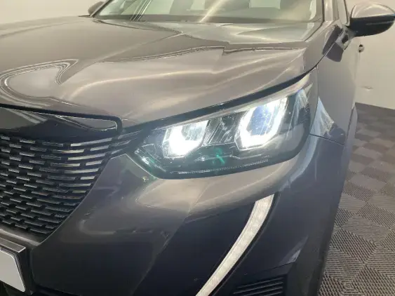 PEUGEOT 2008 II - voiture d'occasion - Photo 22