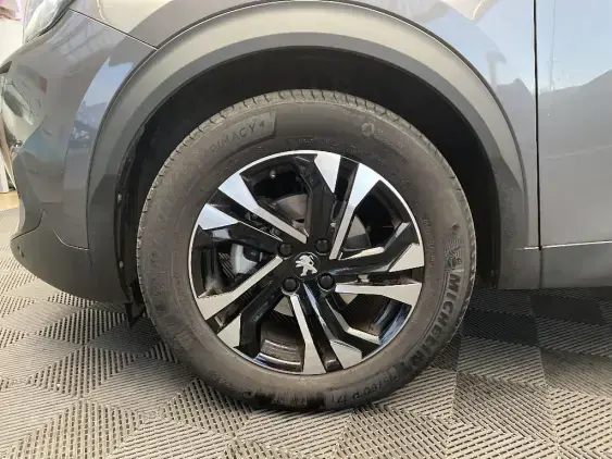 PEUGEOT 2008 II - voiture d'occasion - Photo 23
