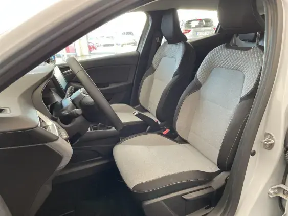 RENAULT CLIO V - voiture d'occasion - Photo 18