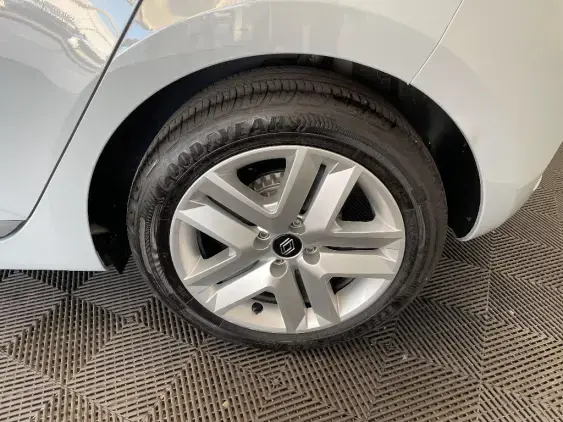 RENAULT CLIO V - voiture d'occasion - Photo 24