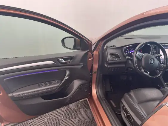 RENAULT MEGANE IV - voiture d'occasion - Photo 19