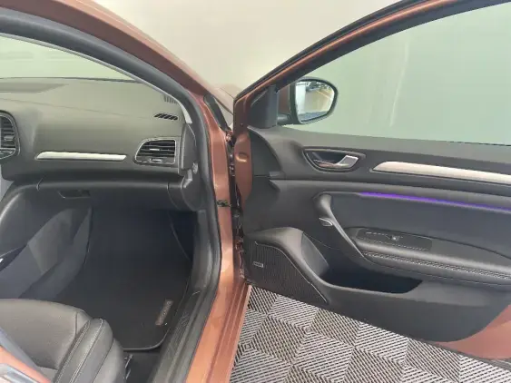 RENAULT MEGANE IV - voiture d'occasion - Photo 20