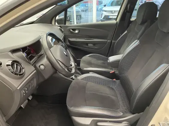 RENAULT CAPTUR - voiture d'occasion - Photo 18