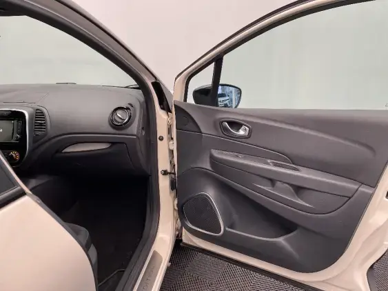 RENAULT CAPTUR - voiture d'occasion - Photo 20