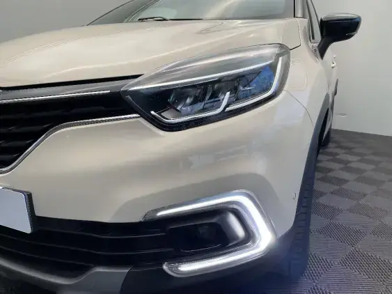 RENAULT CAPTUR - voiture d'occasion - Photo 22